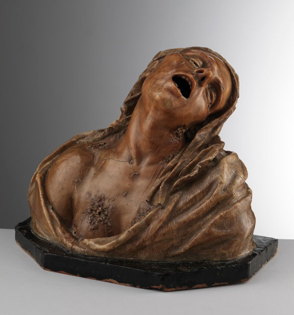 Al momento stai visualizzando <strong>IGNOTO, SCUOLA DELL’ITALIA MERIDIONALE<br/>Figura femminile in decomposizione o Vanitas</strong><br/><h2><br/>ultimo quarto del XVII – inizi del XVIII secolo<br/>cera, telo di lino imbevuto di cera e modellato a caldo, base lignea con cera</h2><h3></p>donazione in ricordo di Ernesto Cilento<br/>di Grazia Maria De Ianni, <br/>membro attivo dell’Associazione Amici di Capodimonte onlus</h3>